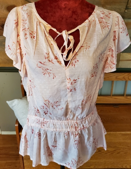 Lucky Brand Tops - Lucky Brand Pink Floral Flutter Sleeve Blouson Blouse